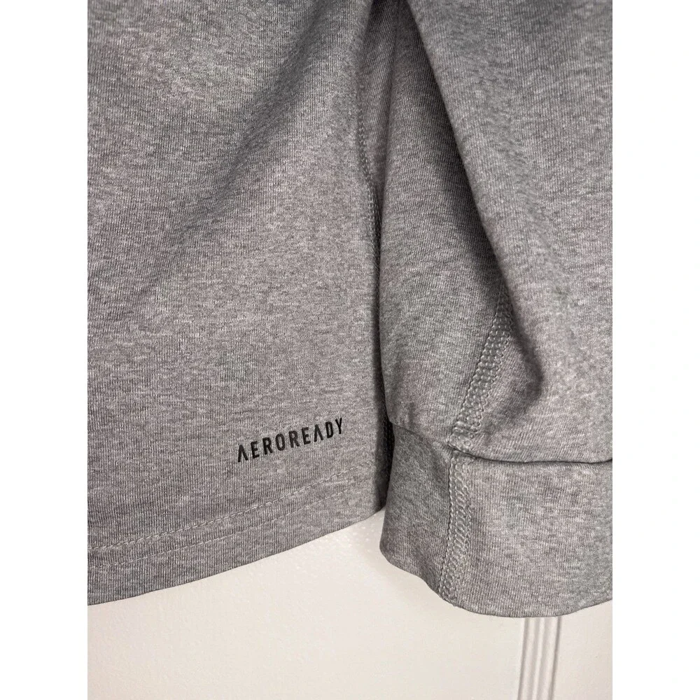 adidas 📌 features